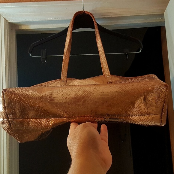 Tote - Picture 6 of 7